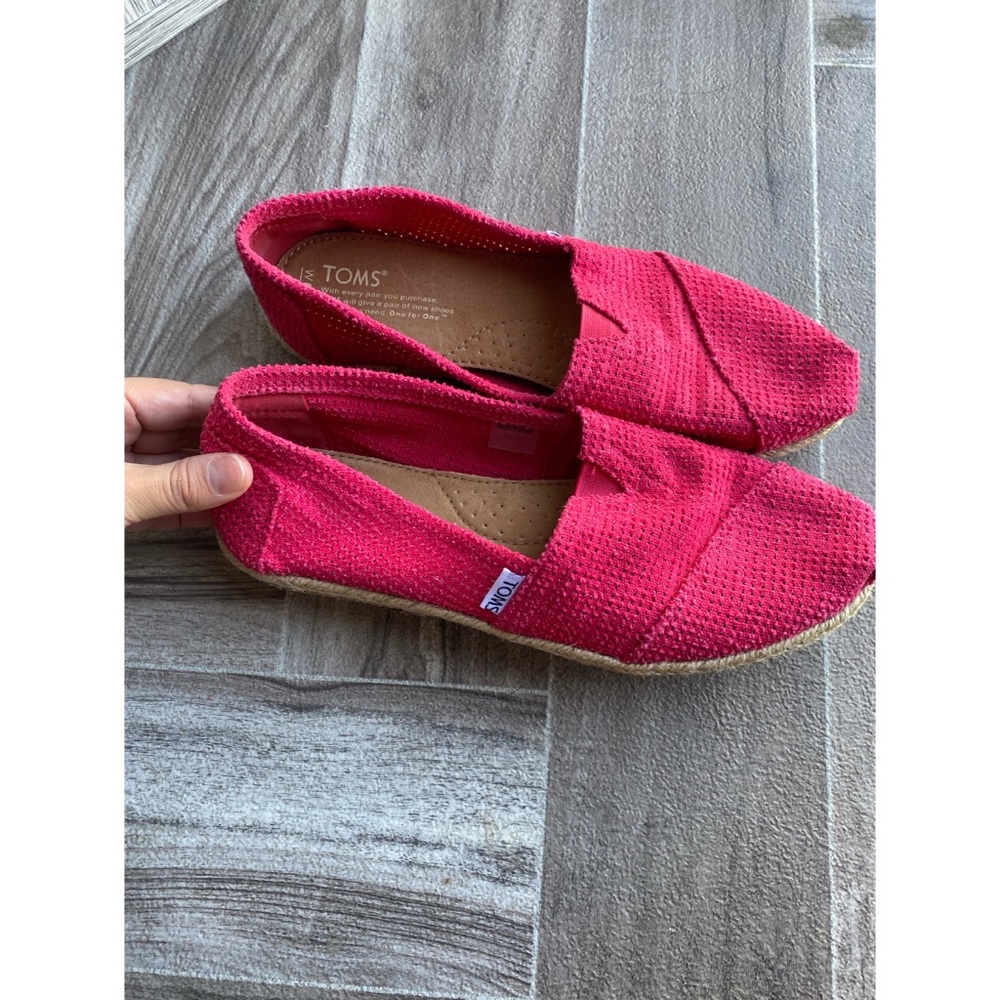 Toms size 8.5
